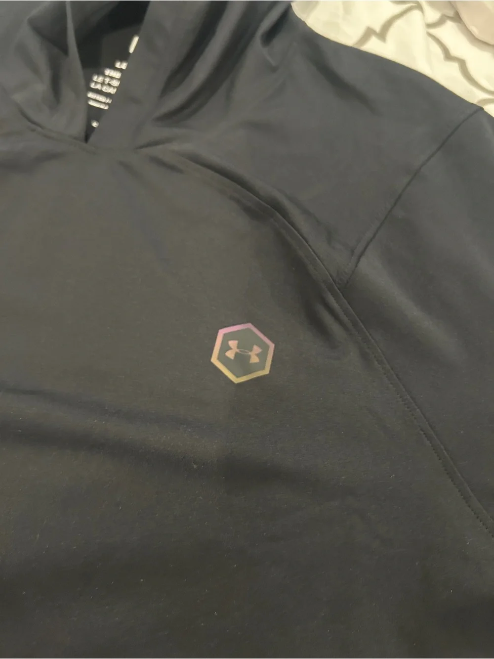 Under Armour rush tee with hood - Picture 2 of 5